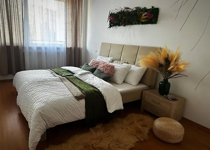Bali S Parkovacim Mistem V Centru Mesta Apartment Ceske Budejovice